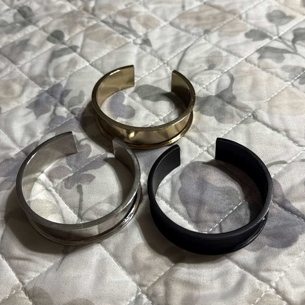 Set/3 open bangle bracelets